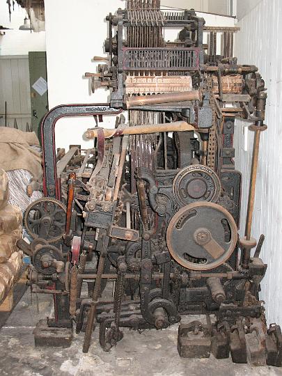 mi_satpm_IMG_0343.jpg - A Jacquard Loom (MI)