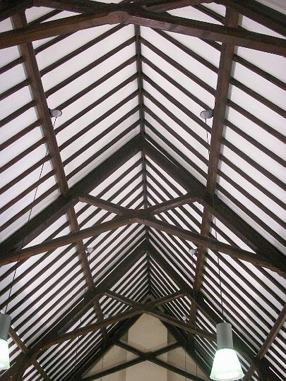 PICT0912.JPG - Timber frame ceiling - Birr library (MD)