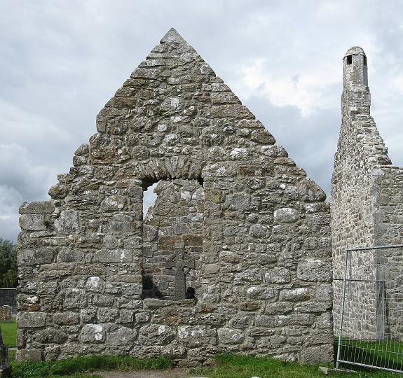 ChapelRuins.jpg - Clonmacnoise - Chapel ruins (CN)