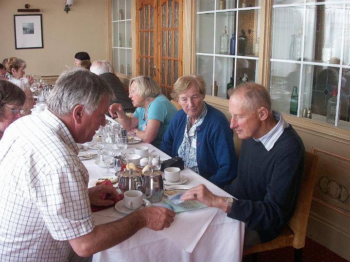PICT0951.JPG - Lunch at the Shamrock Lodge Hotel, Athlone - Ciaran Dalton with Geoffrey & Jane Dalton (MD)