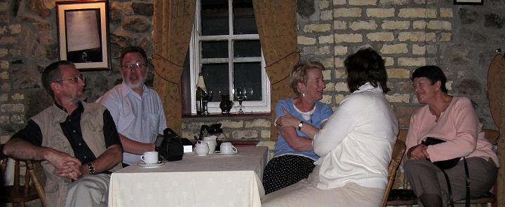 ThatchInside-MelDairne.jpg - Dave Lynam, Mel & Dairne Irwin, Pam Lynam, Helen Smith (CN)