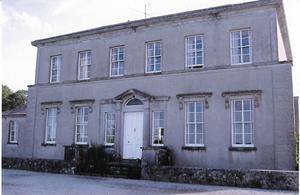 08_03_mountdalton.jpg - Mount Dalton Manor (March 2005 Issue)