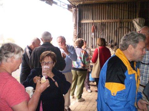 pat_fripm-129.JPG - More chat over tea! (PD)