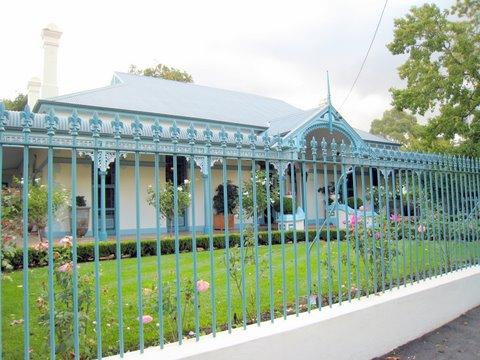 pat_satpm_0405.JPG - In the garden, Mena House (PD)