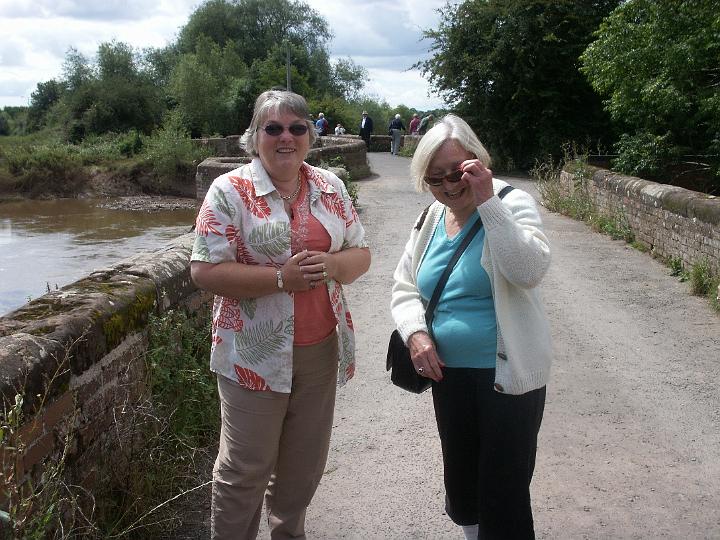 PICT0333.JPG - On Powick Bridge